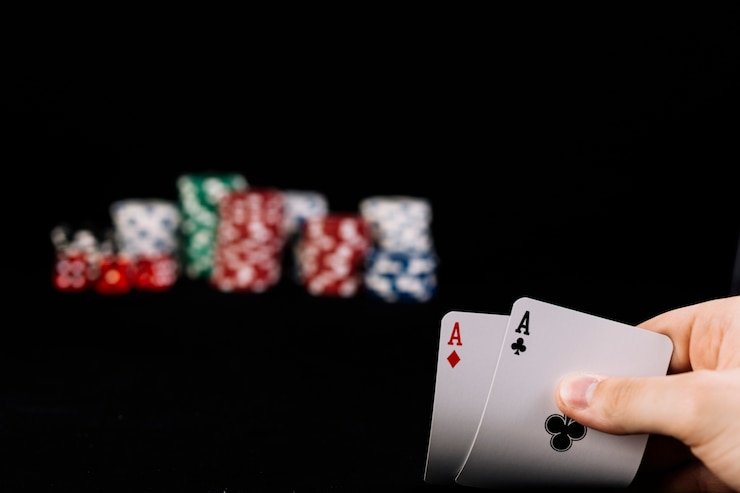 Starburst slot game interface displayed on rp777 apk